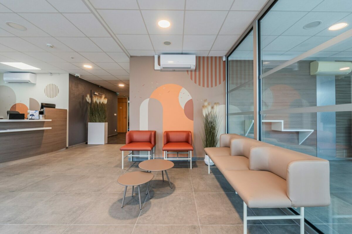 Agencement et décoration d’une salle d’attente Strasbourg