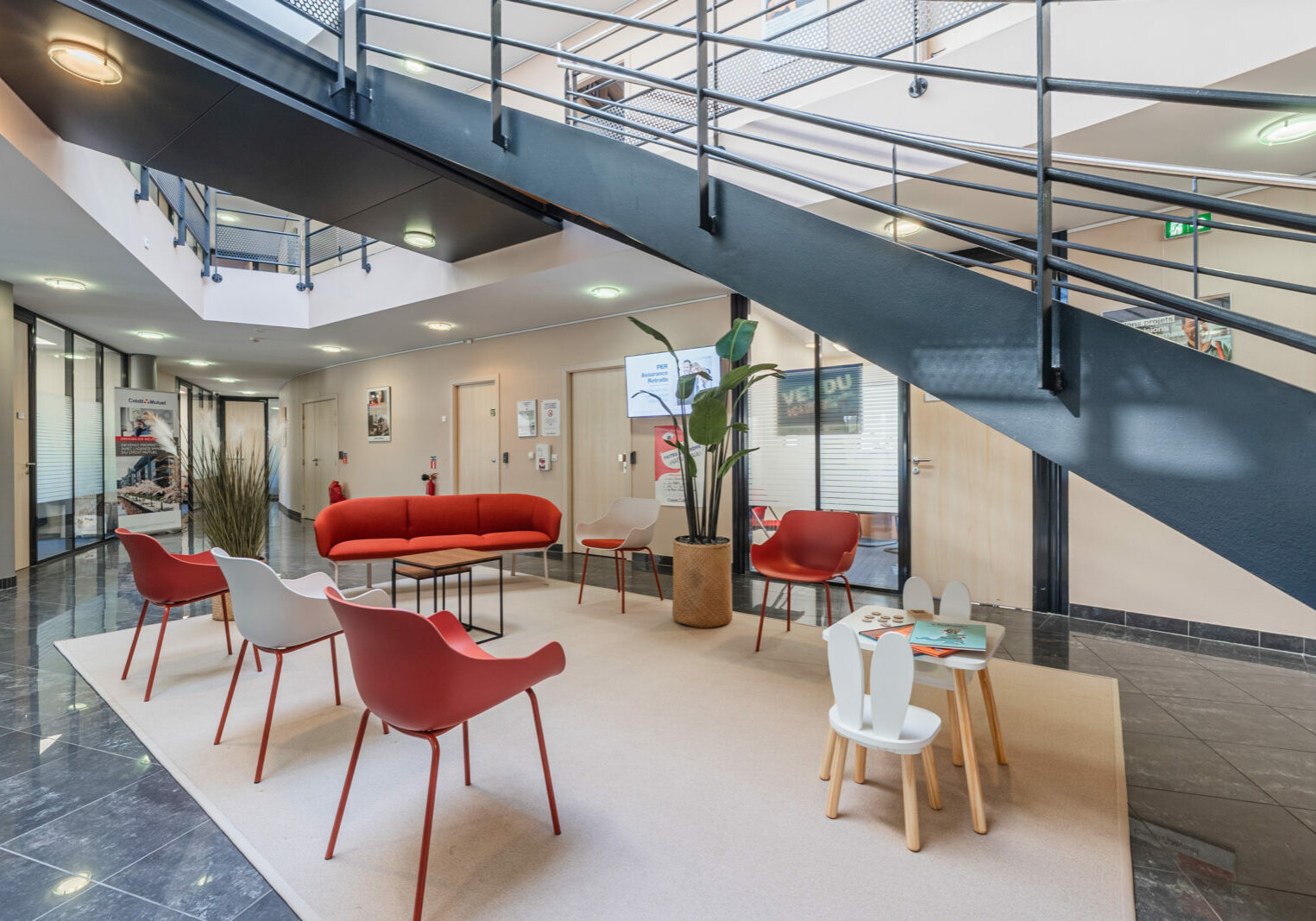 Agencement et décoration d'une salle d'attente à Strasbourg.