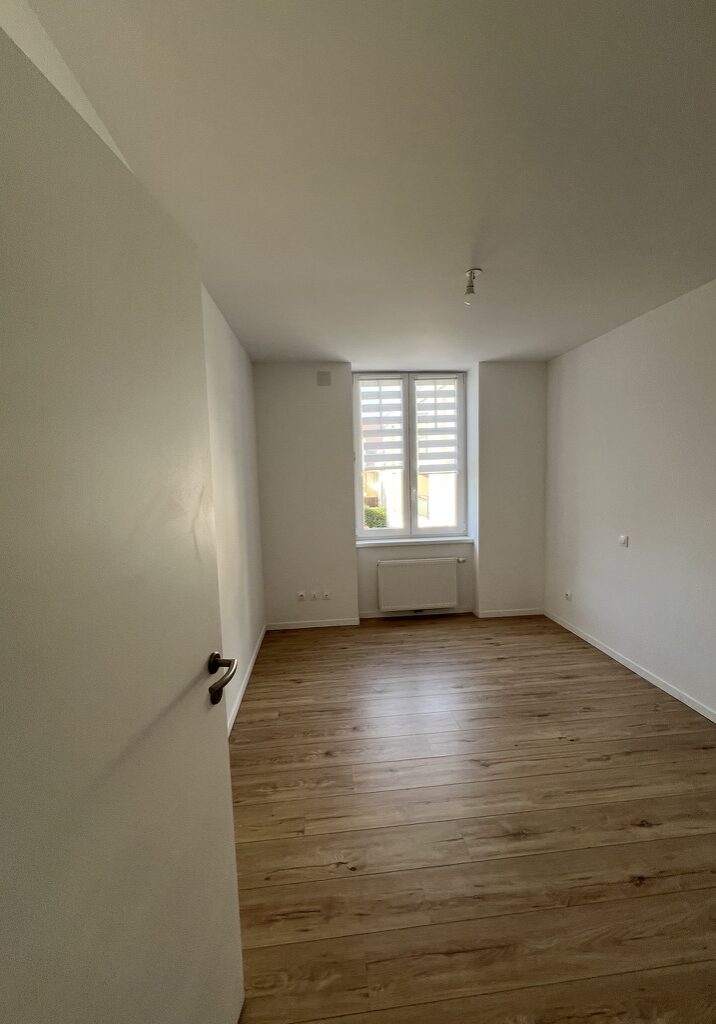 Photo avant la transformation de la pièce.