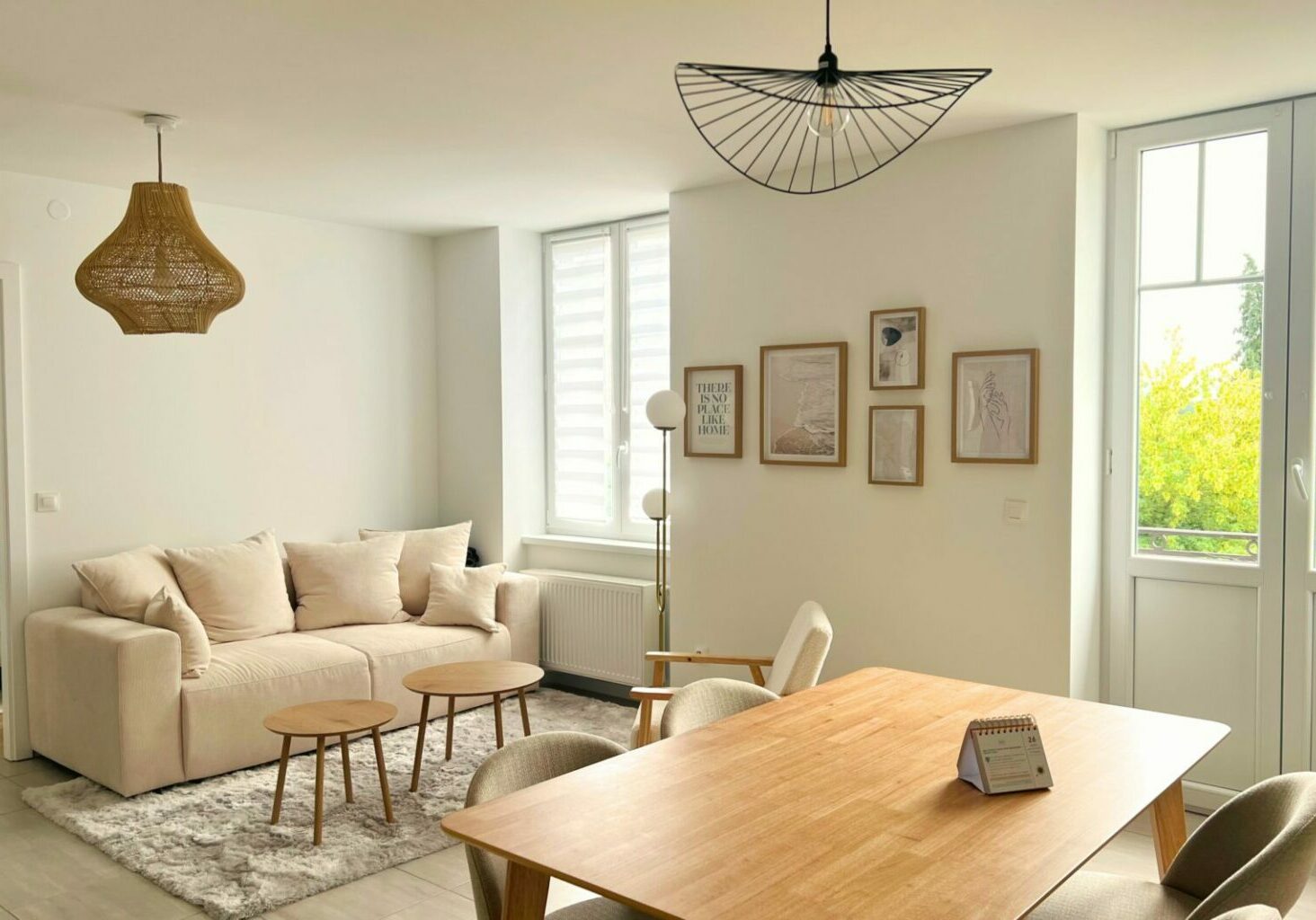Transformation du salon après l'intervention de la décoratrice