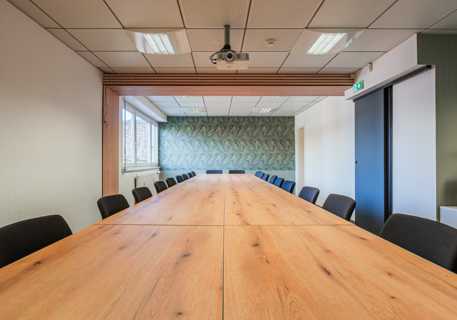 Projet déco et aménagement d'une salle de réunion à Strasbourg