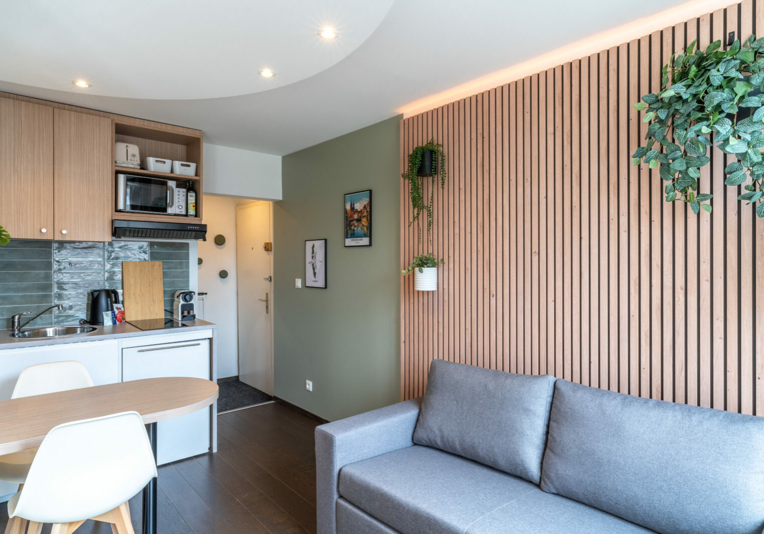 Décoration d'un logement saisonnier à Strasbourg sur la plateforme Airbnb.